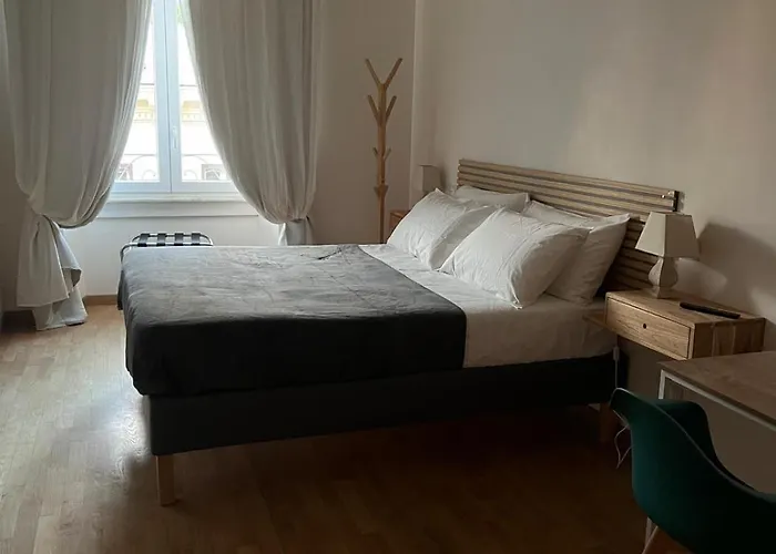 You'rhomesuite Apartment *
