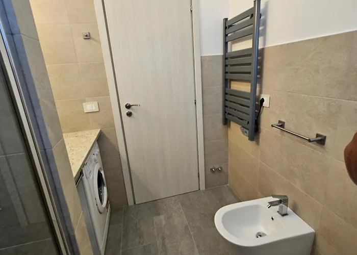 You'rhomesuite Apartment Rom