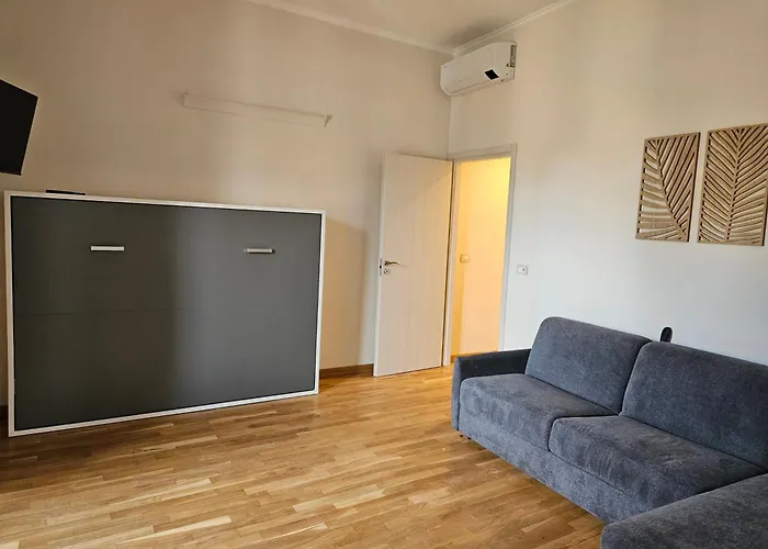 You'rhomesuite Apartment
