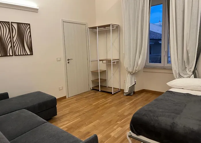 You'rhomesuite Apartment Rom